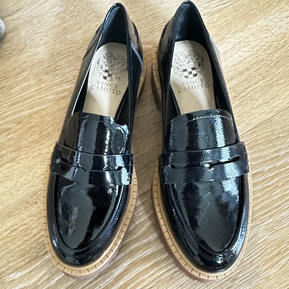 Vince Camuto Shoes - NWT Vince Camuto Shiny Black Loafers Patent Leather Size 7